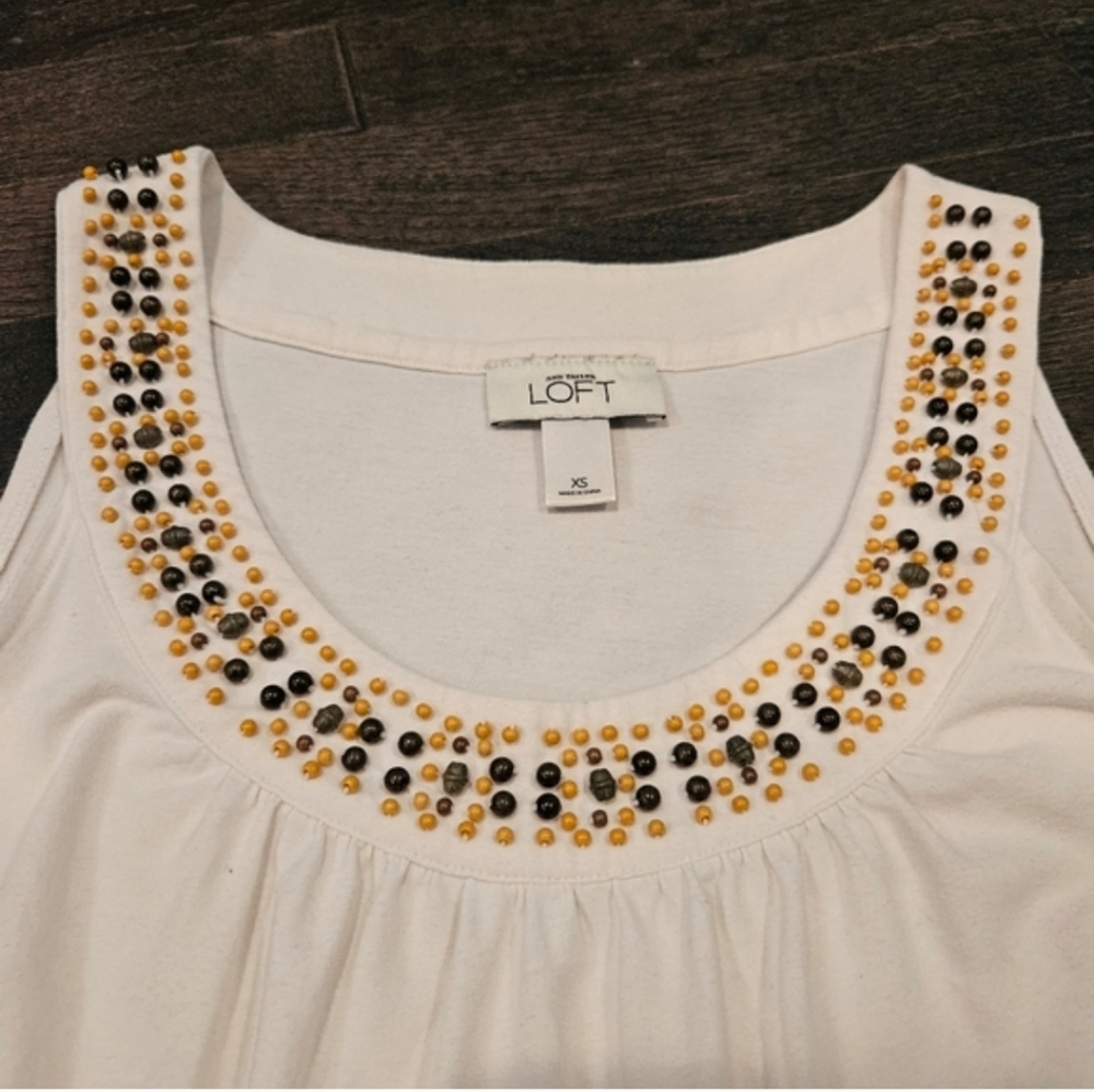 Lot of 3 Sleeveless Tops - White, Coral, Purple Spring, Floral, Beading - SZ XS - Picture 12 of 16